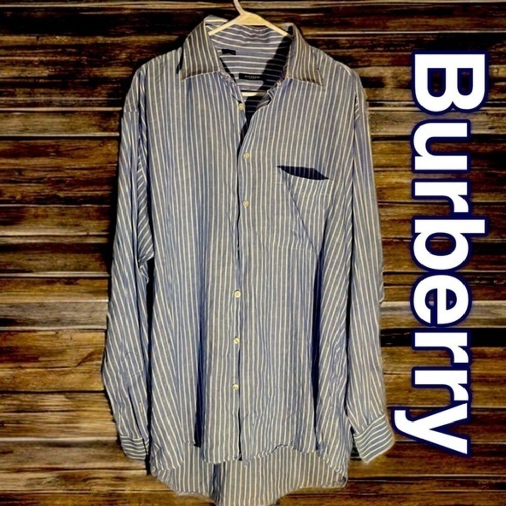 Burberry men’s button down plaid shirt sz large. In excellent condition​